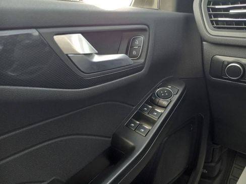 Used 2025 Ford Escape ST-Line AWD/4WD image 25