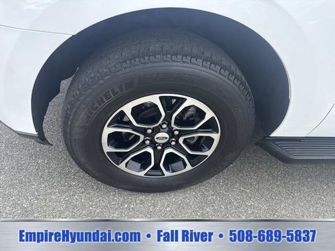 Used 2024 Ford Expedition Max XLT AWD/4WD image 13