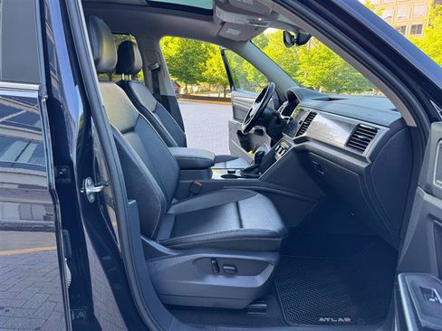 Used 2021 Volkswagen Atlas SEL AWD/4WD image 36