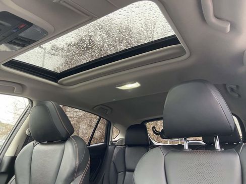 Used 2022 Subaru Crosstrek 2.5i Limited w/ Moonroof Package 2 AWD/4WD image 18