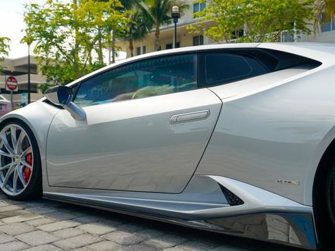 Used 2015 Lamborghini Huracan LP 610-4 AWD/4WD image 19