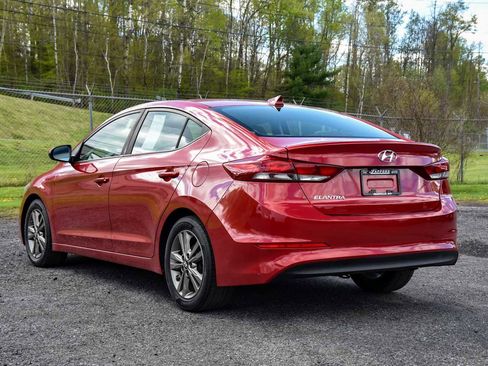 Used 2018 Hyundai Elantra SEL FWD image 5