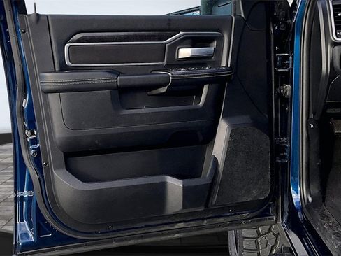 Used 2024 RAM 2500 Big Horn w/ Night Edition image 25