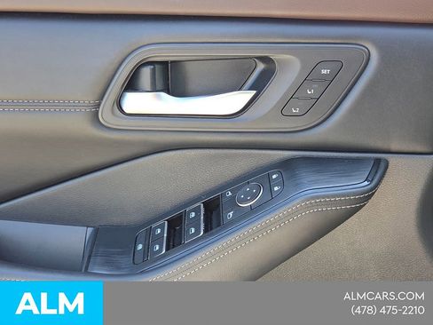 Used 2022 Nissan Rogue SL FWD image 29