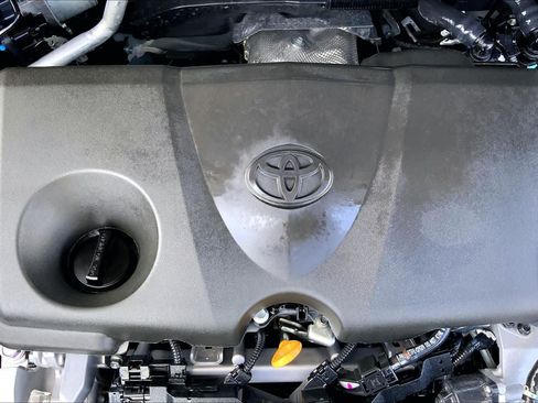 Used 2025 Toyota RAV4 XLE w/ Convenience Package FWD image 32