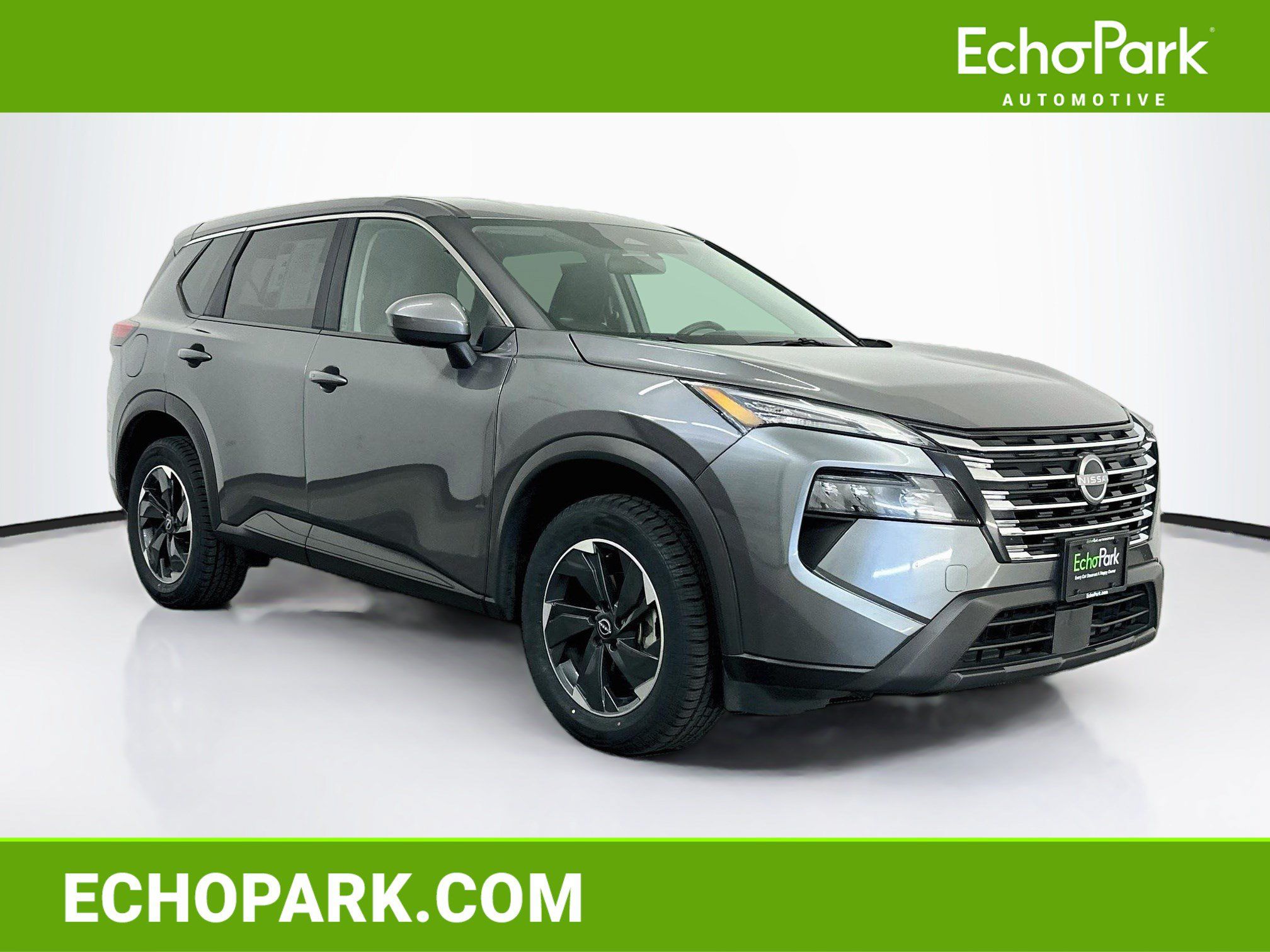 Used 2025 Nissan Rogue SV AWD/4WD image 1