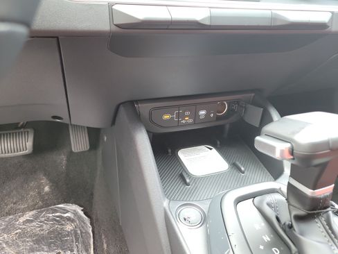 New 2026 Kia K4 GT-Line w/ GT-Line Premium Package FWD image 19