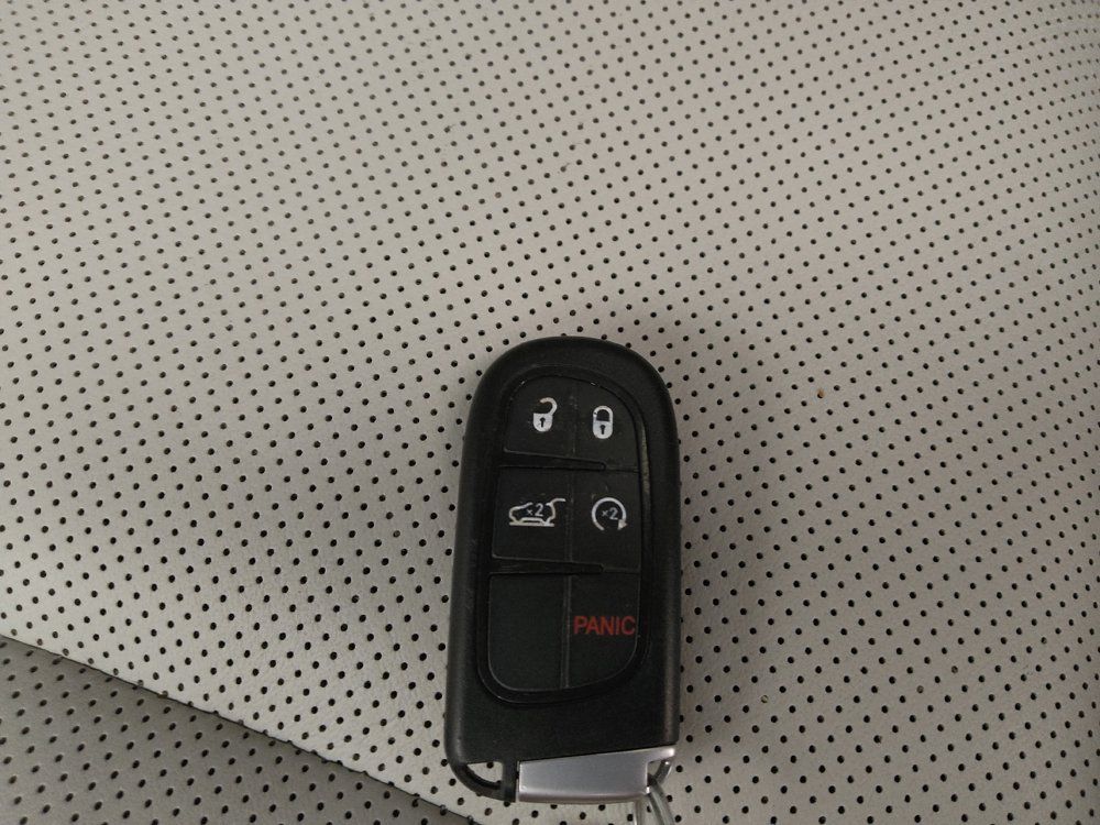 Used 2021 Jeep Cherokee Limited AWD/4WD image 32