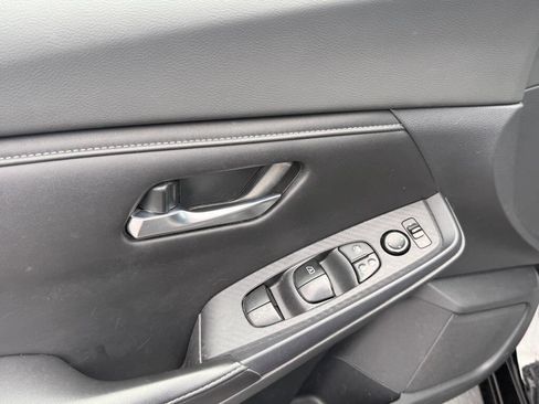Used 2021 Nissan Sentra SV FWD image 10