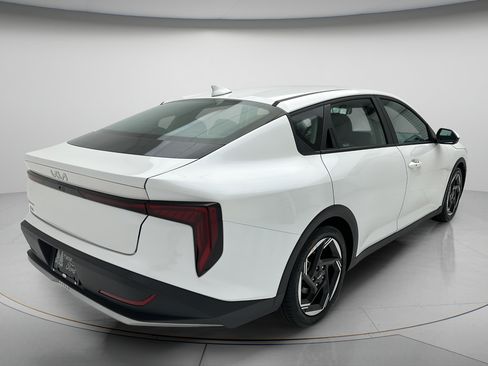 Used 2025 Kia K4 EX FWD image 5