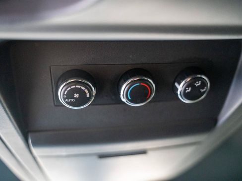 Used 2018 Dodge Grand Caravan GT FWD image 16