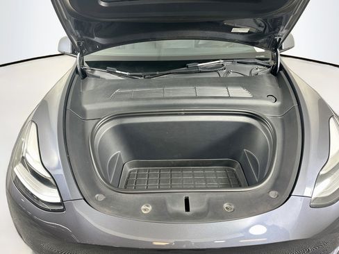 Used 2023 Tesla Model Y Long Range AWD/4WD image 31