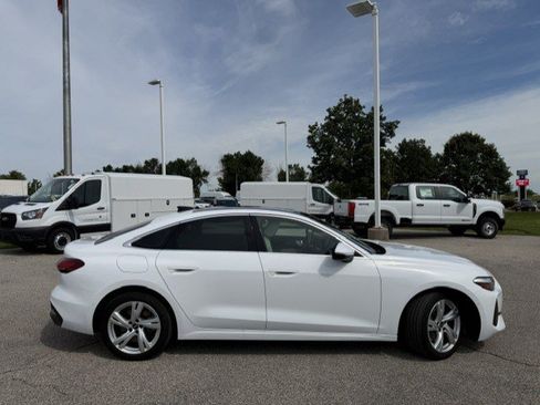 Used 2025 Audi A5 2.0T Premium w/ Convenience Package AWD/4WD image 10