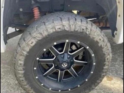 Used 2015 Toyota Tundra SR5 w/ SR5 Upgrade Package image 4