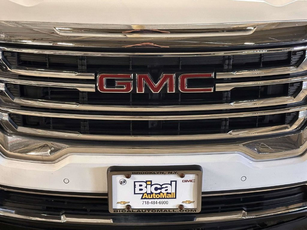 Used 2023 GMC Acadia SLE w/ Driver Convenience Package AWD/4WD image 6