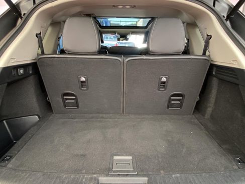 Used 2023 Acura MDX SH-AWD w/ Technology Package image 17