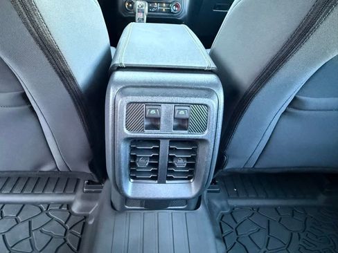 Used 2025 Ford Bronco 4-Door image 57