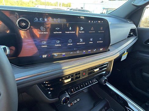 New 2026 Chevrolet Suburban LT w/ Comfort Package RWD image 26