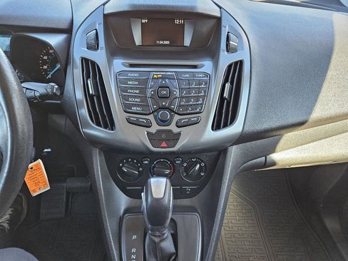 Used 2018 Ford Transit Connect XL image 40