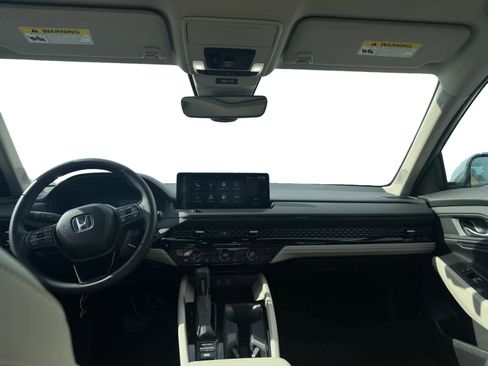 Used 2025 Honda Accord EX-L image 10