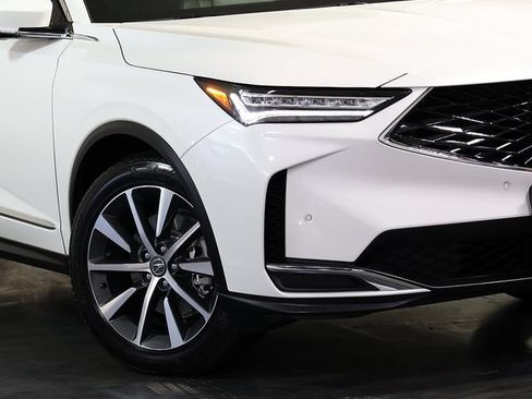 Certified 2026 Acura MDX SH-AWD w/ Technology Package image 8