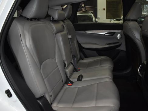 Used 2023 INFINITI QX50 Sensory image 30