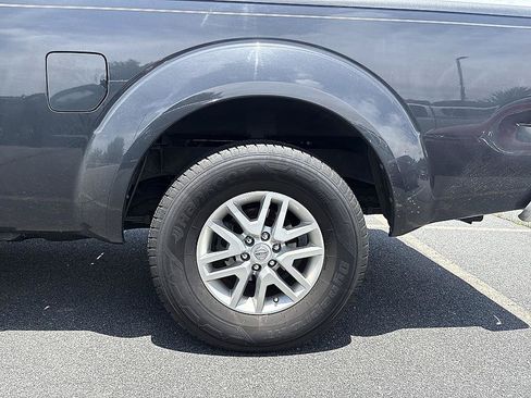 Used 2012 Nissan Frontier SV w/ SV Premium Utility Pkg RWD image 11