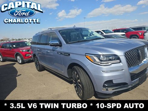 Used 2023 Lincoln Navigator L Black Label image 3