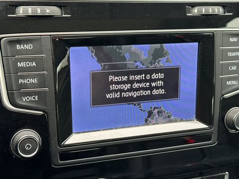 Used 2015 Volkswagen Golf 4-Door image 20