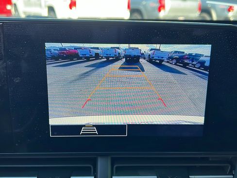 Used 2024 Chevrolet Trax RS image 22