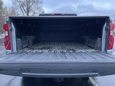 Used 2023 Chevrolet Silverado 1500 LT image 25