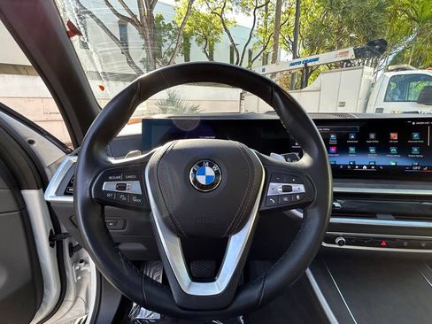 Used 2025 BMW X5 xDrive40i AWD/4WD image 20