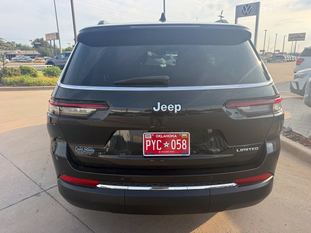 Used 2024 Jeep Grand Cherokee L Limited RWD image 4