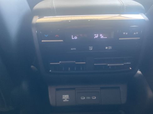 Used 2026 Acura MDX SH-AWD w/ Technology Package image 17