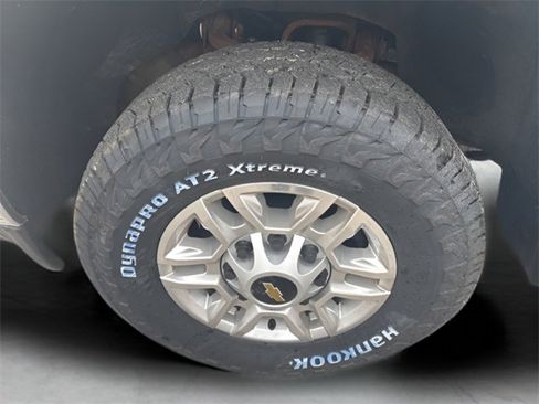 Used 2020 Chevrolet Silverado 2500 LT w/ Fleet Comfort Package image 27