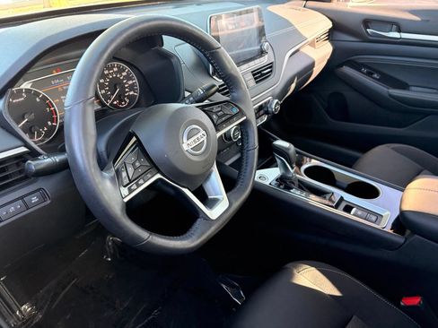 Certified 2020 Nissan Altima 2.5 SV FWD image 18