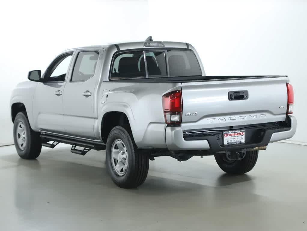 Certified 2023 Toyota Tacoma SR AWD/4WD image 38