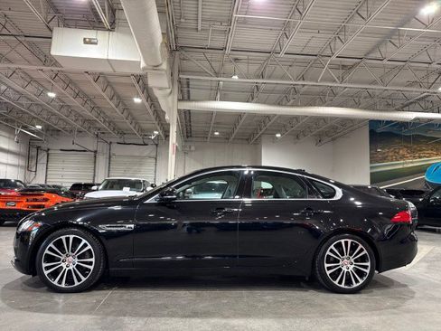 Used 2016 Jaguar XF Prestige image 35