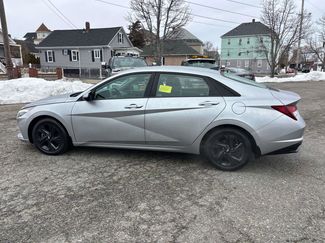 Used 2022 Hyundai Elantra SEL video 2