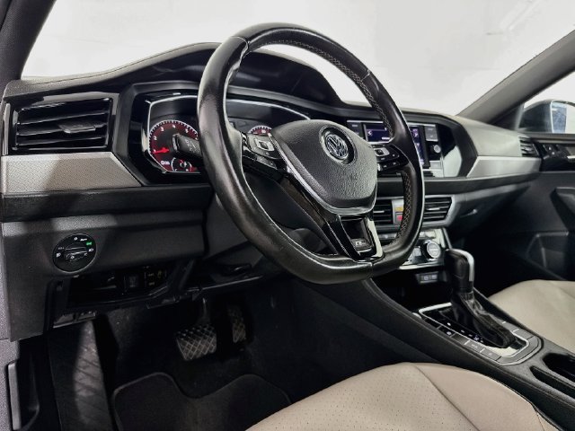 Used 2020 Volkswagen Jetta R-Line FWD image 20