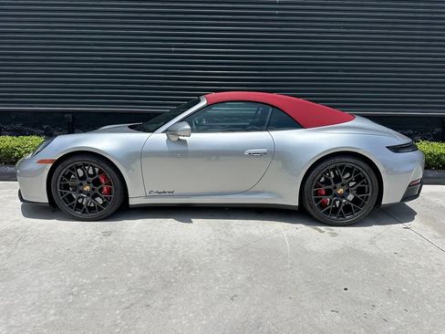 Certified 2025 Porsche 911 Carrera 4 GTS AWD/4WD image 2