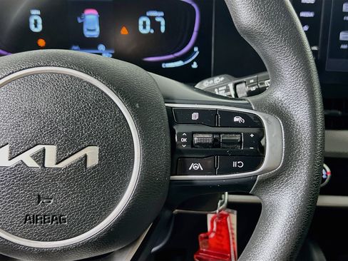 Used 2023 Kia Sportage LX FWD image 19