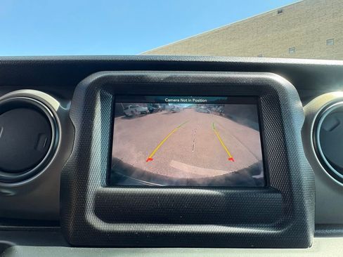 Used 2020 Jeep Wrangler Unlimited Sport image 23