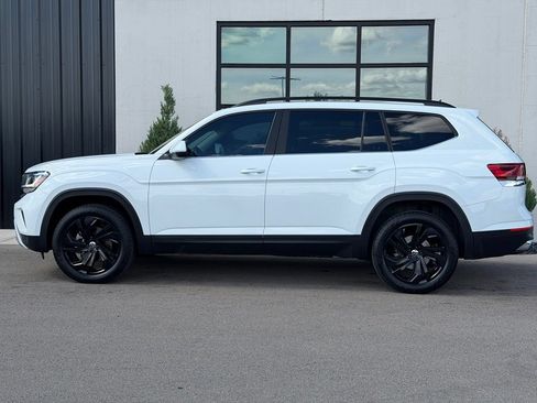 Used 2021 Volkswagen Atlas SE AWD/4WD image 2