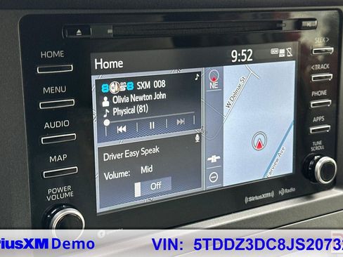 Used 2018 Toyota Sienna XLE Premium image 41