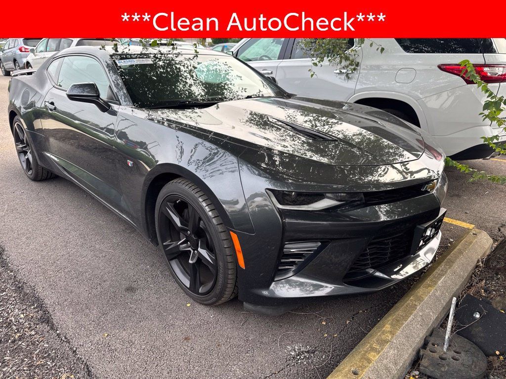 Used 2018 Chevrolet Camaro SS RWD image 3