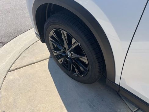 New 2025 MAZDA CX-5 Carbon Edition image 5