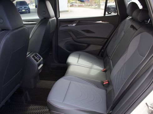 New 2026 Volkswagen Tiguan SE R-Line AWD/4WD image 25
