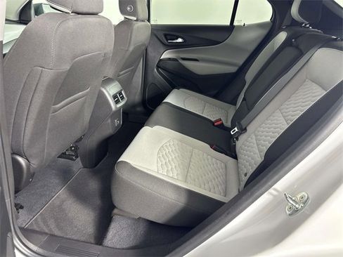 Used 2021 Chevrolet Equinox LS w/ LS Convenience Package image 12