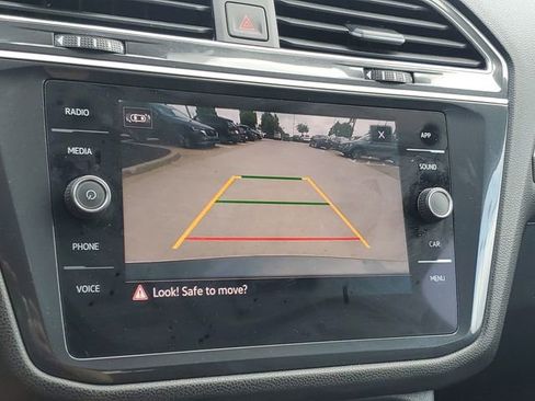 Certified 2024 Volkswagen Tiguan SE AWD/4WD image 27